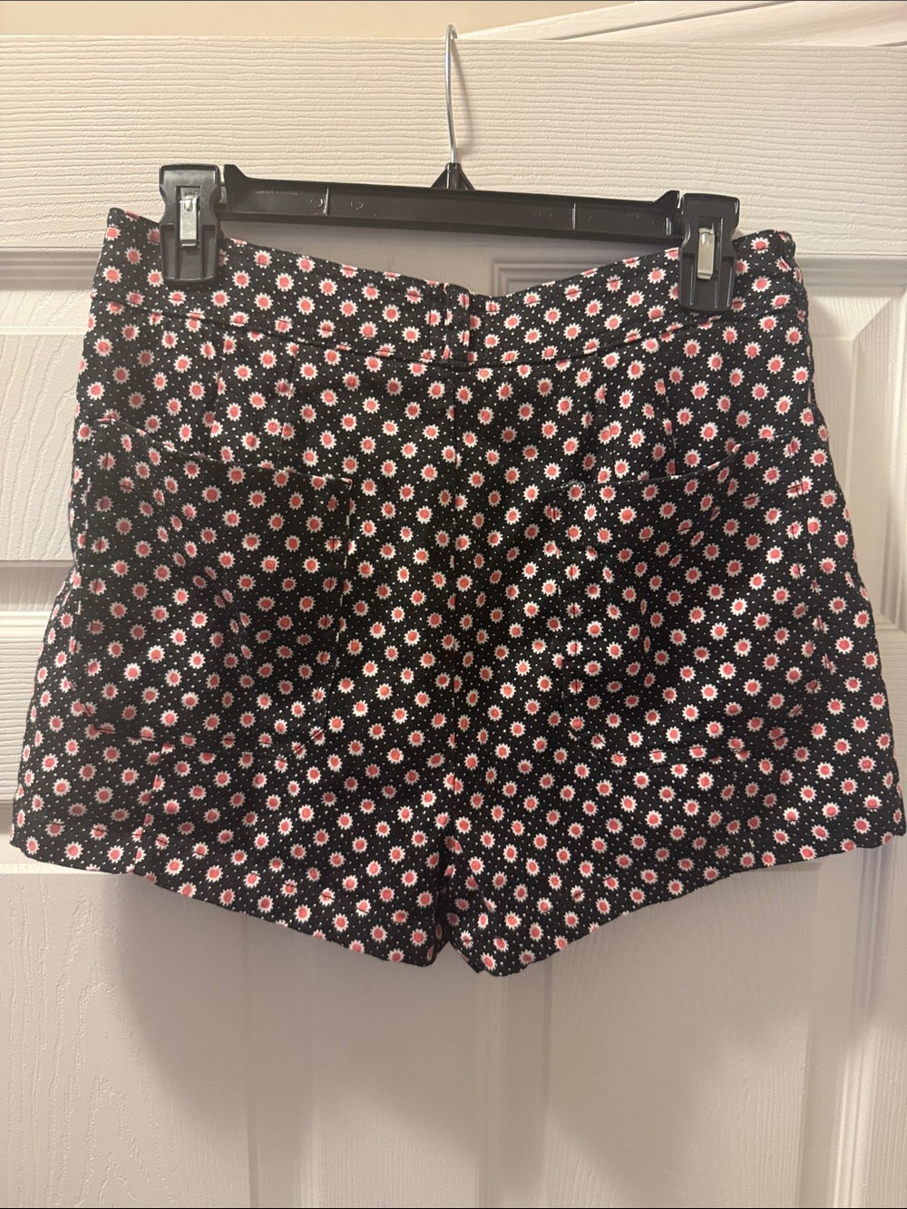 Mauve Black Daisy-Print High Waist Shorts size 29 LNC - Picture 4 of 7